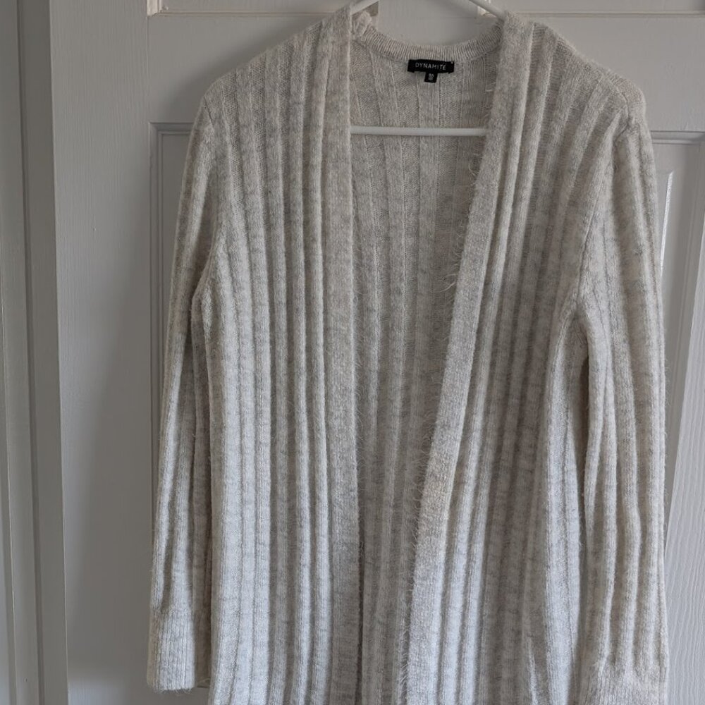 64🤍 Dynamite  Long Light Gray Duster Cardigan — Size L 🤍
